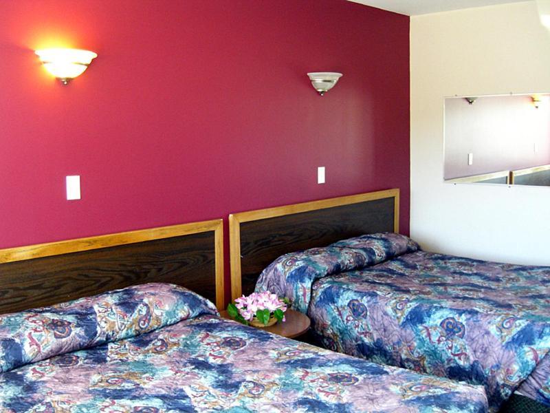 Comox Valley Inn & Suites コートネイ 部屋 写真